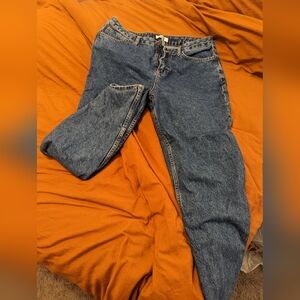 Forever 21 mom jeans size 31